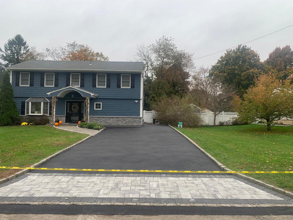 Central Islip Asphalt Driveway Installation